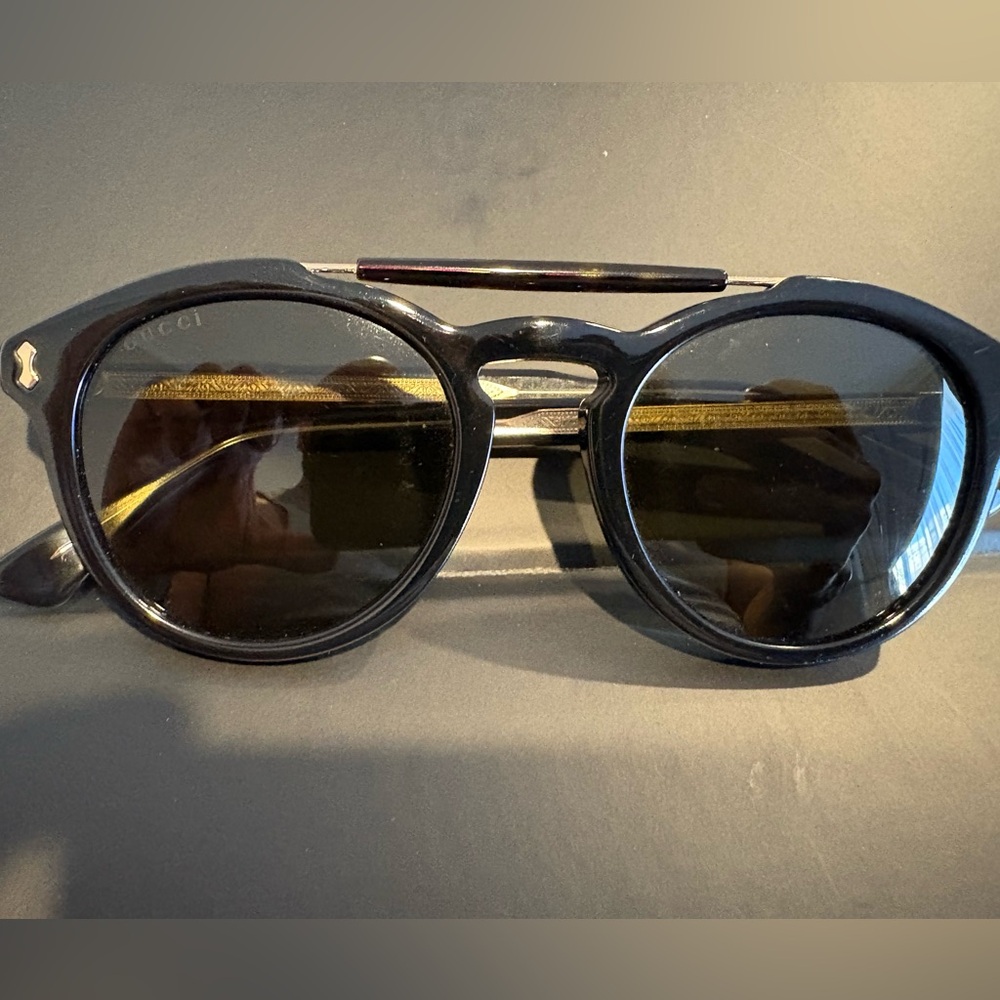 Gucci unisex sunglasses